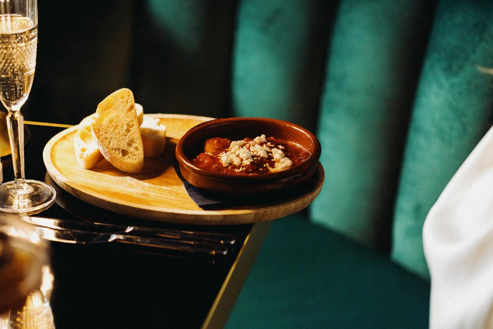 The Chesterton Hotel Bicester Bagian luar foto