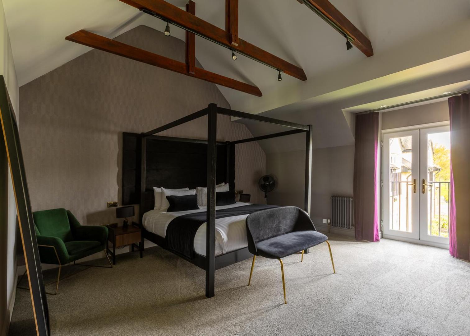The Chesterton Hotel Bicester Bagian luar foto