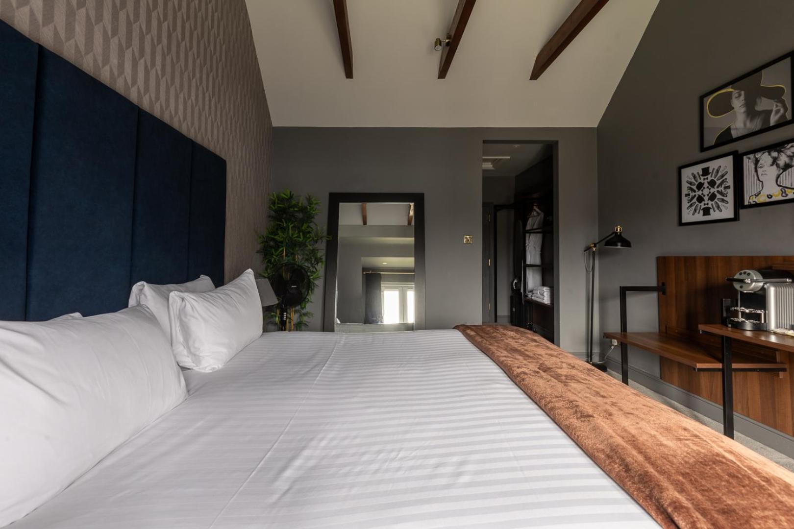The Chesterton Hotel Bicester Bagian luar foto