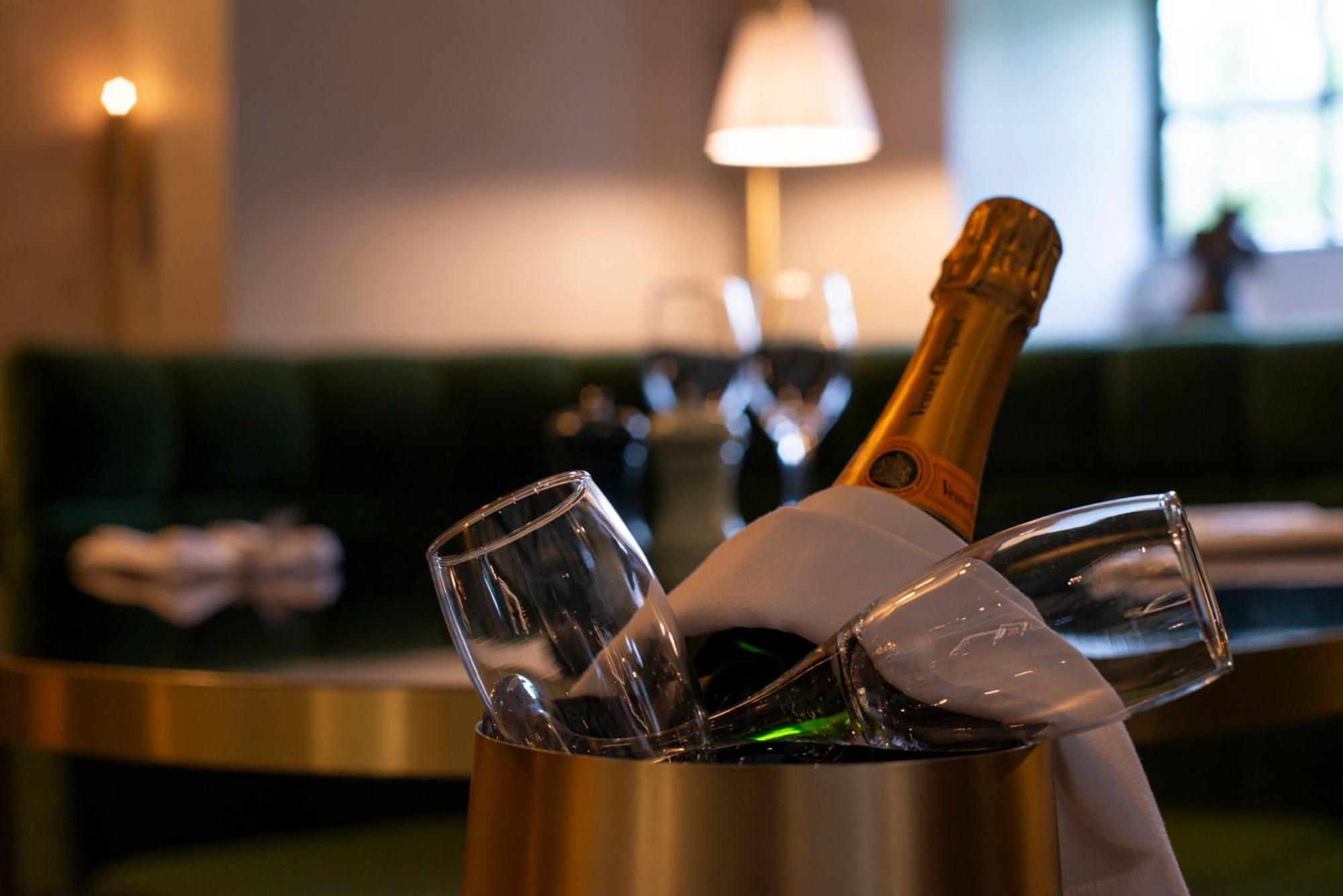 The Chesterton Hotel Bicester Bagian luar foto